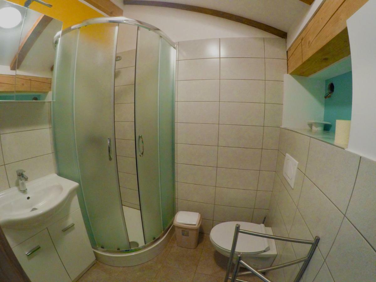 Prenocisca Rusjan Apartment Rence Ngoại thất bức ảnh