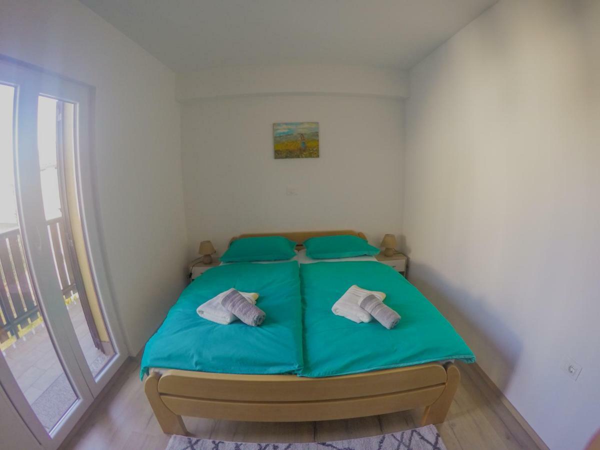 Prenocisca Rusjan Apartment Rence Ngoại thất bức ảnh